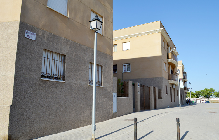 El PA denuncia que Villalobos «se niega a informar» sobre las viviendas sociales en manos de los bancos y el PSOE responsabiliza a los andalucistas