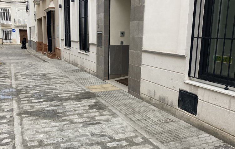 La calle Santiago Montoto se transforma para hacerse accesible a la sede de la ONCE
