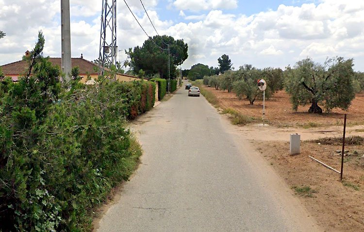 Los vecinos de las urbanizaciones en torno al camino de Casablanca convocan una reunión para abordar su futuro