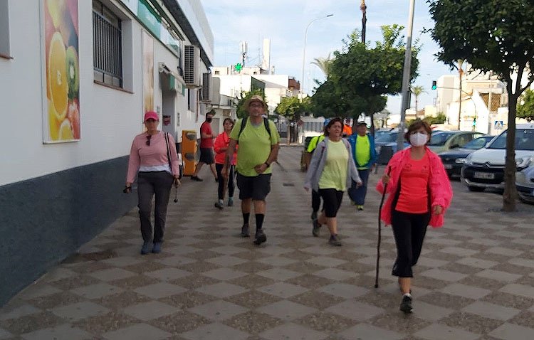 La asociación del Camino de Santiago de Utrera retoma su peregrinación por la Vía Augusta tras el parón por la pandemia
