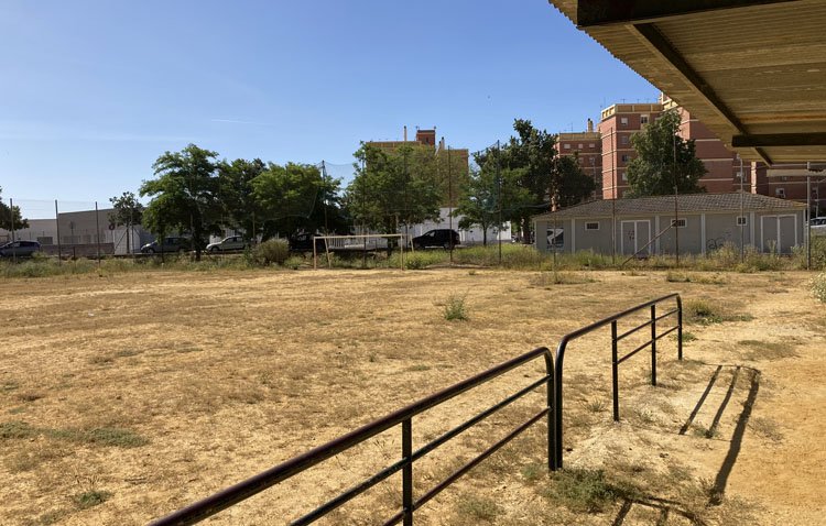 La zona deportiva de Campoverde será la primera de Utrera en cumplir la nueva normativa medioambiental tras su transformación