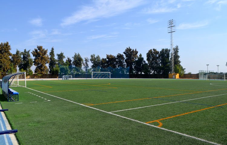 El PSOE critica a Juntos por Utrera y Ciudadanos «por poner en cuestión uno de los sustentos de los clubes de fútbol»