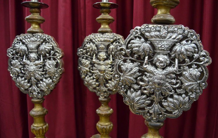 La curiosa historia de los candelabros peruanos de la parroquia de Santa María