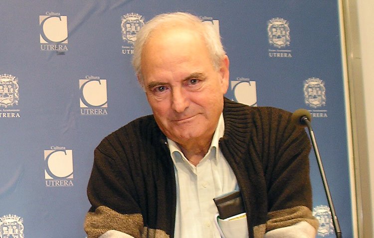 Fallece el escritor utrerano Carlos Guillermo Navarro