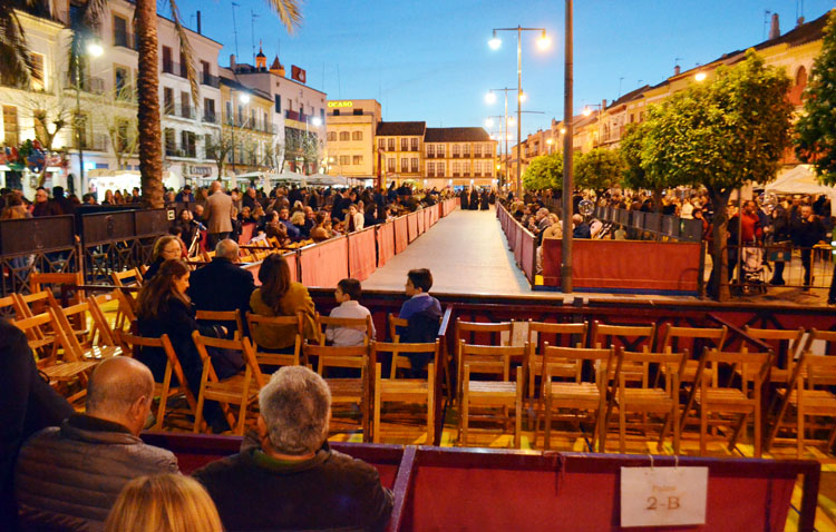 Las hermandades de penitencia, la junta superior del Consejo y tres técnicos darán forma a la nueva carrera oficial