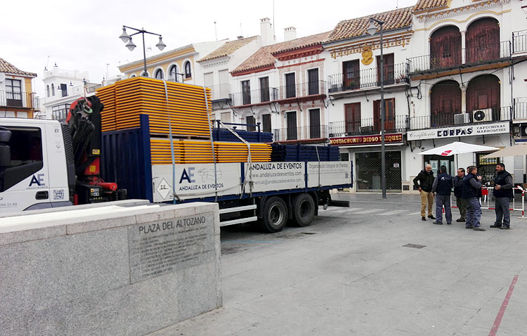 Comienza el montaje de la carrera oficial, que incrementa el número de palcos y asientos para la Semana Santa