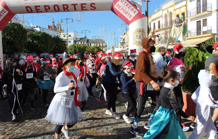 Deporte y mucho humor para despedir el año en Utrera [GALERÍA]