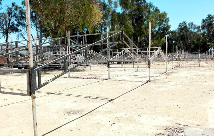 La empresa instaladora de las estructuras de las casetas de la feria atenderá a los caseteros en Utrera del 11 al 15 de julio
