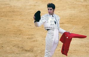 Cayetano se resiente de su lesión y causa baja en el festejo taurino de Utrera