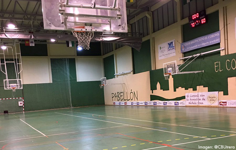 Los problemas en los pabellones de Consolación y Vistalegre obligan al Club Baloncesto Utrera a jugar con urgencia en El Coronil