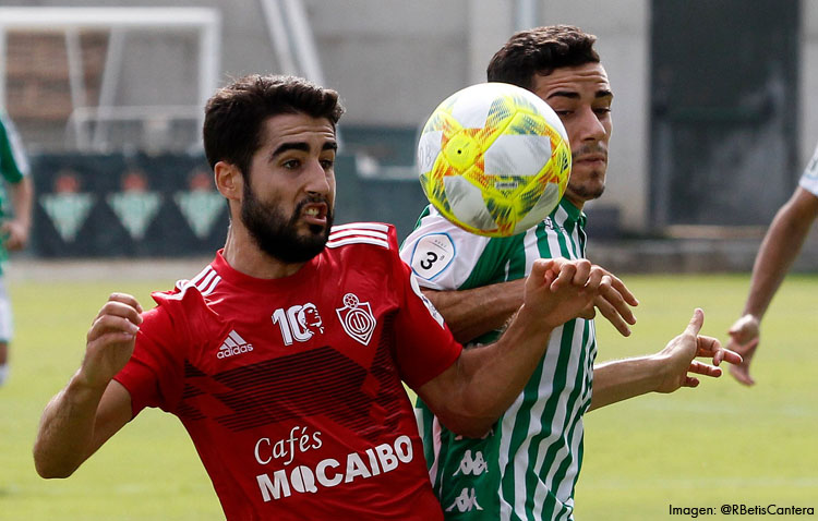 BETIS DEPORTIVO 1-1 C.D. UTRERA: Un golazo de Carreño da el empate al Utrera