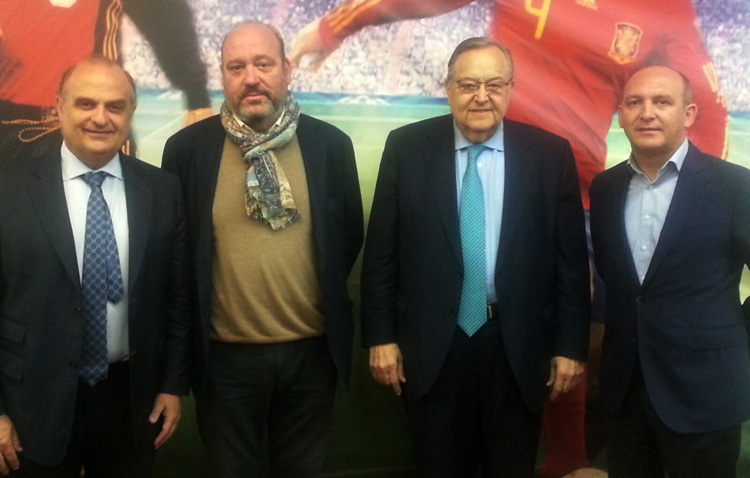 La directiva del C.D. Utrera se presenta ante la Federación Andaluza de Fútbol