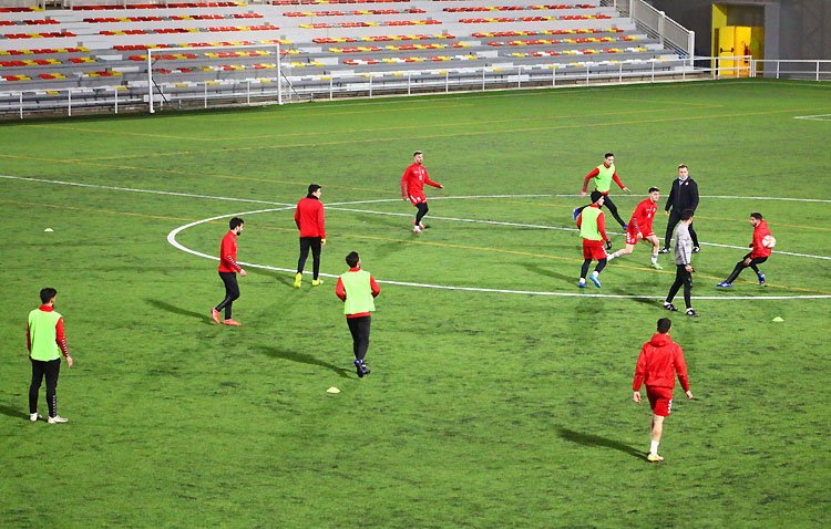 PUENTE GENIL F.C. – C.D. UTRERA: El Utrera afronta su penúltima salida en Puente Genil