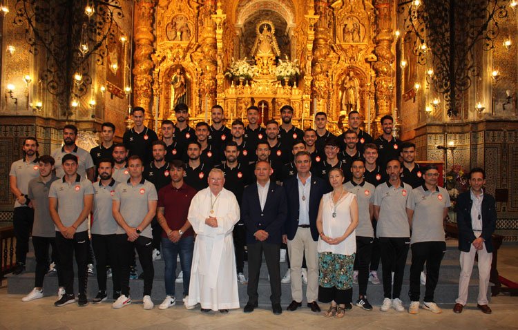 El merecido reconocimiento a los artífices de un ascenso histórico de categoría [FOTOS, AUDIOS Y VÍDEO]