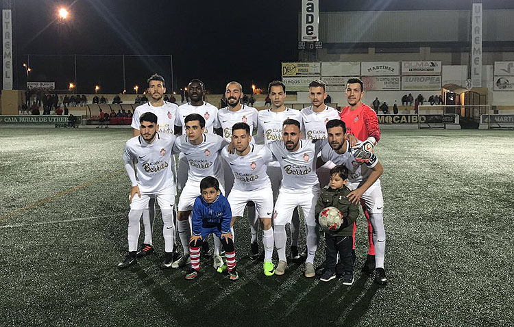 C.D. UTRERA 1 – 0 UNIÓN BALOMPÉDICA LEBRIJANA: El gol de Toni mantiene al Utrera en lo alto
