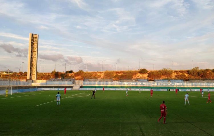 C.D. CIUDAD DE LUCENA 0 – 1 C.D. UTRERA: El Utrera suma y sigue