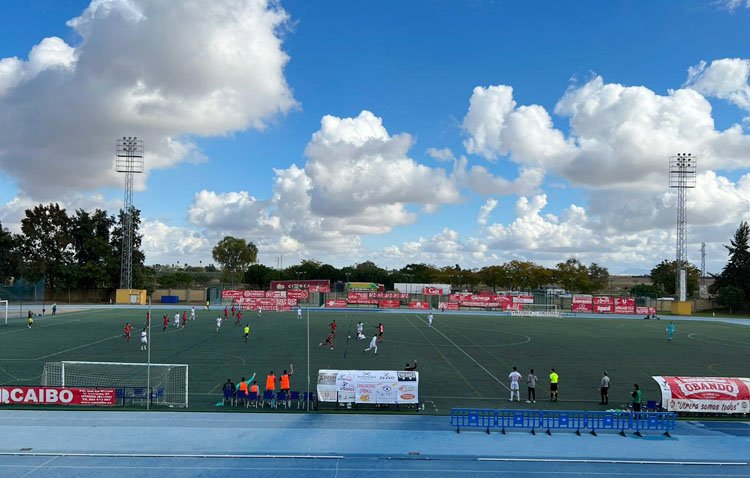 C.D. UTRERA 0 – 1 PUENTE GENIL C.F.: El Club Deportivo Utrera sucumbe en Vistalegre ante el Puente Genil por la mínima
