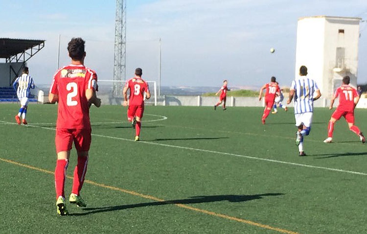 R.C.R.HUELVA 2 – 0 C.D.UTRERA: Los errores arbitrales condenan a un equipo que sigue sin encontrarse a domicilio