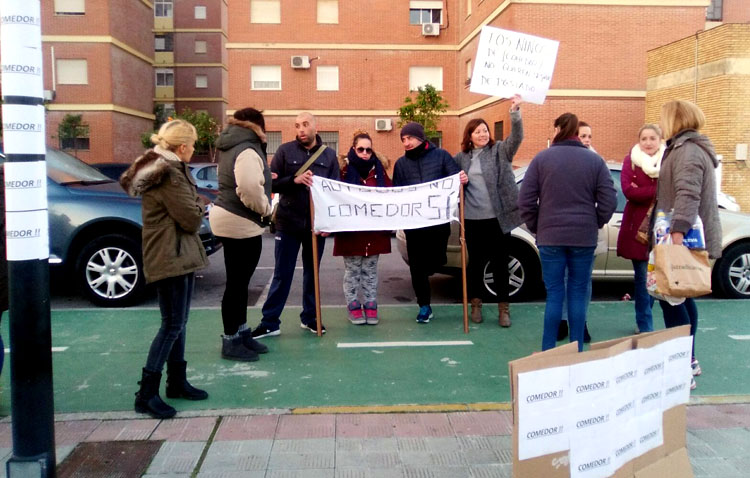 Los padres del colegio Alfonso de Orleans, en pie de guerra contra su directora por «negarse» a que haya comedor escolar