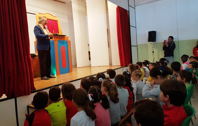 El colegio Juan Antonio Velasco renovará sus instalaciones eléctricas