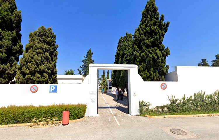 El cementerio de Utrera contará con 175 nuevos nichos gracias a un acuerdo con la hermandad sacramental de Santa María