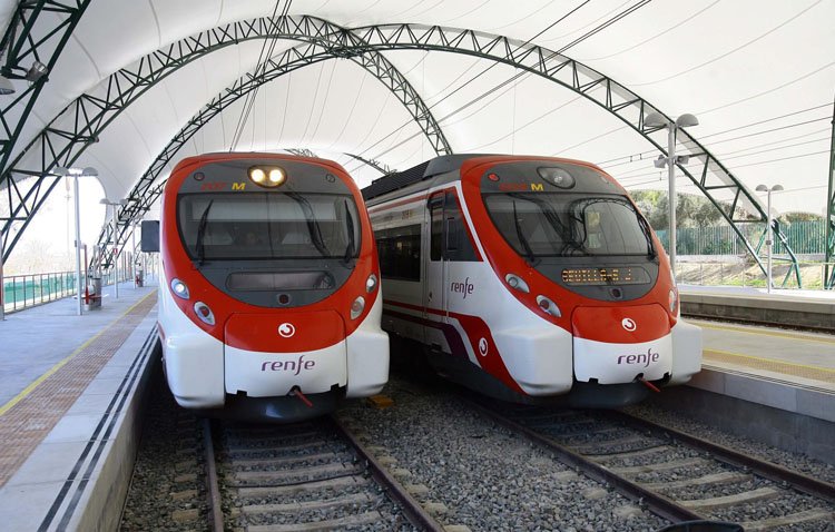 Renfe programa trenes de Cercanías al estadio olímpico de Sevilla para asistir a los partidos de la Selección Española