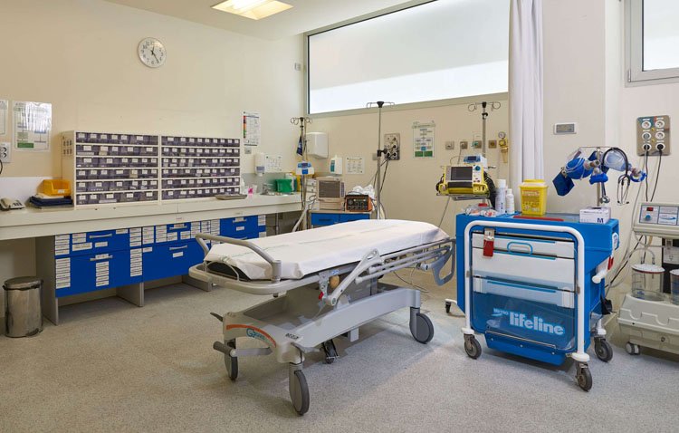 Uno de los médicos que salvó la vida a una niña en el hospital de Utrera narra la intensa experiencia en COPE Utrera [AUDIO ENTREVISTA]
