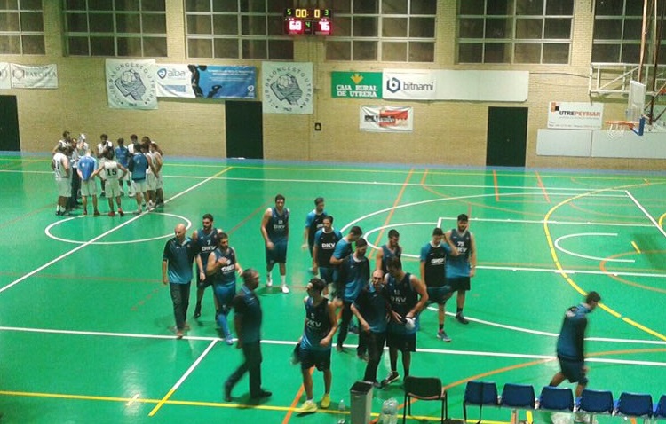 C.B. Utrera 68-76 DKV San Fernando: Un nefasto segundo cuarto condena a los utreranos