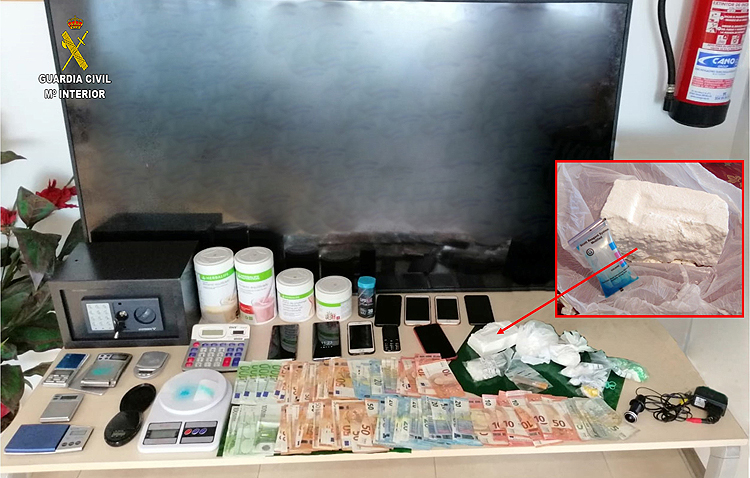 Desmantelada una organización criminal con dos importantes puntos de venta de cocaína en Utrera