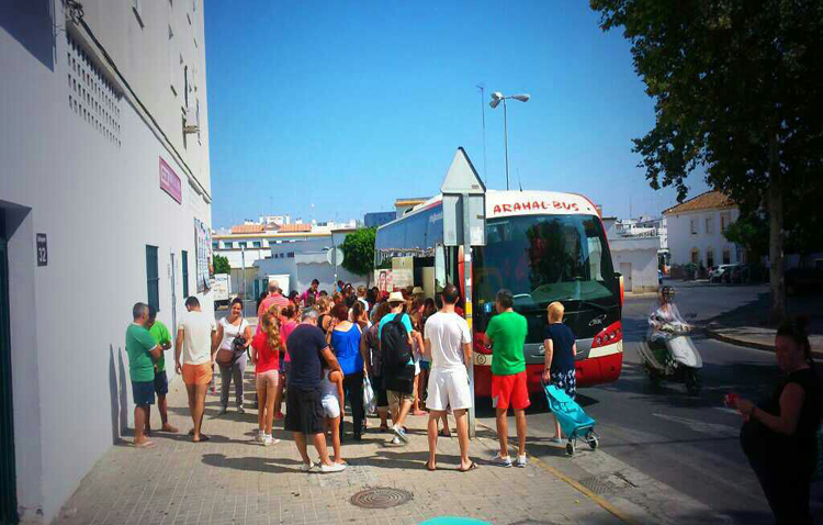 Comienza la colonia de verano de la hermandad de los Gitanos
