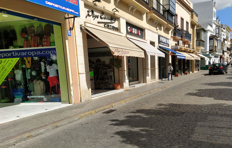 El Ayuntamiento de Utrera pone en marcha varias campañas para animar y apoyar el consumo en el comercio local