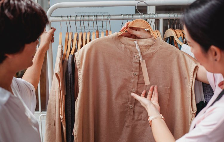 Consumo recuerda que los productos rebajados deben mostrar «el precio habitual y el reducido, y nunca superpuesto»