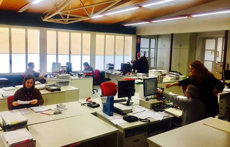 Un refuerzo de seis meses en el área de Urbanismo para agilizar la concesión de licencias de apertura de los comercios