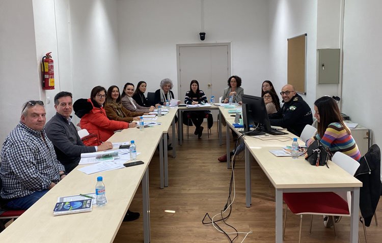 Juntos por Utrera propone la promoción de los espacios deportivos femeninos y la creación de ‘puntos violeta’