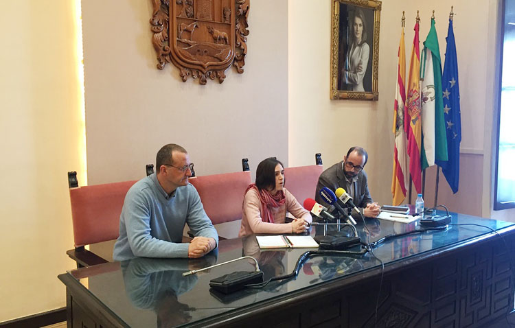 Las cláusulas suelo y los gastos de hipoteca copan la mitad de las consultas y reclamaciones en la oficina de Consumo de Utrera