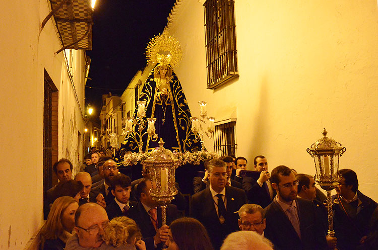 Un brillante cierre a la Cuaresma, con la Virgen de las Angustias (GALERÍA)