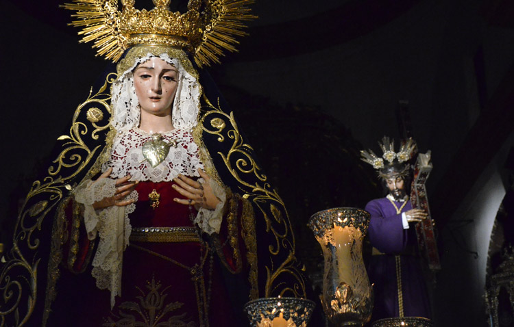 La Virgen de las Angustias preside este viernes su corona dolorosa