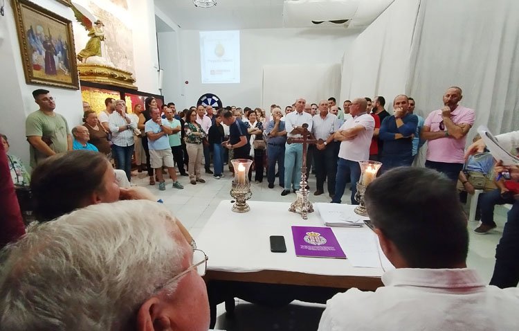 Respaldo unánime en la hermandad de Jesús Nazareno al proyecto de coronación canónica de la Virgen de las Angustias [AUDIO]