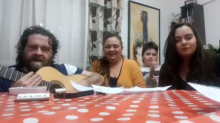 Mari Peña y Antonio Moya ponen el toque flamenco al «#yomequedoencasafestival» (VÍDEO)