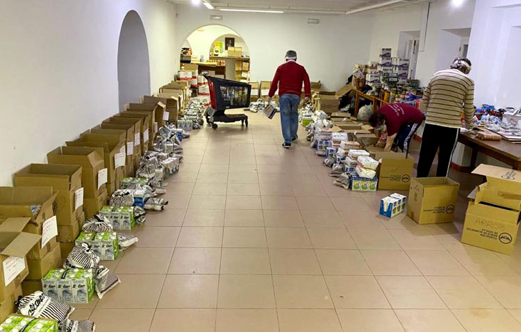 Un bando del alcalde de Utrera pide que la colaboración ciudadana se canalice a través del Ayuntamiento