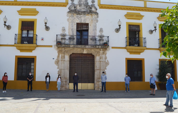 Un minuto de silencio en Utrera para rendir homenaje a las víctimas del Covid-19