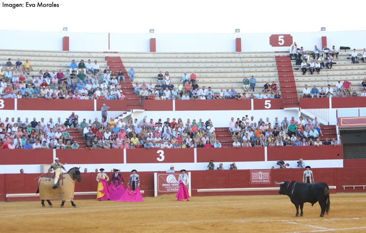 Utrera aprueba su adhesión a la red de municipios taurinos de Andalucía