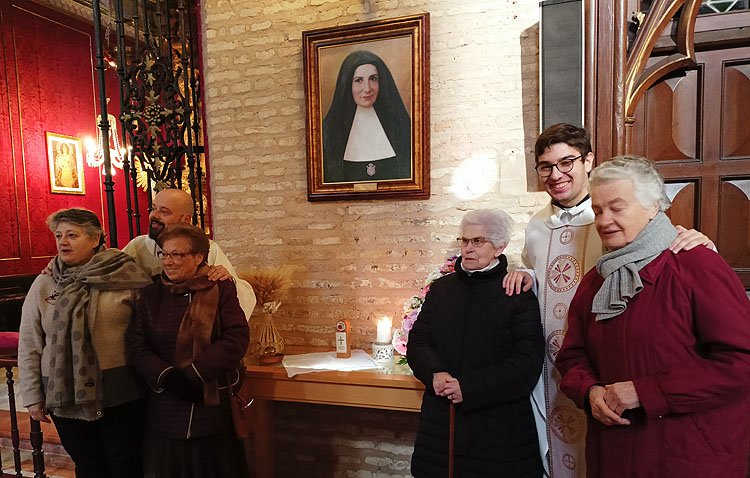 Un cuadro y una reliquia de Ana María Janer, en la parroquia de Santiago el Mayor