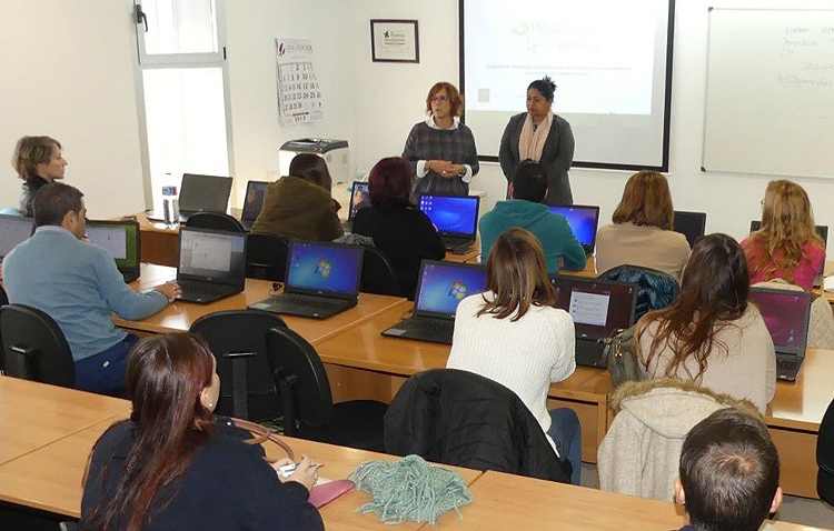 Utrera encabeza la recepción de ayudas para escuelas-taller ante su situación de desempleo