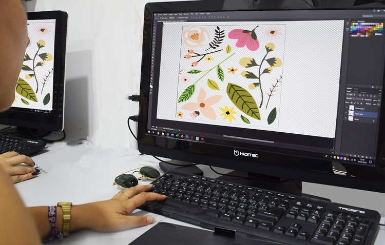 El Ayuntamiento de Utrera ofrece un curso de Photoshop a los jóvenes