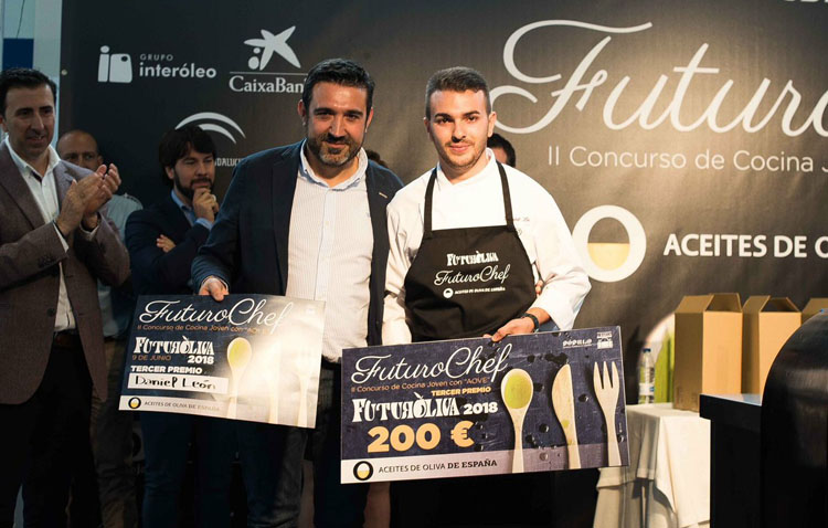 El utrerano Daniel León sube al podium del concurso de cocina joven «FuturoChef»