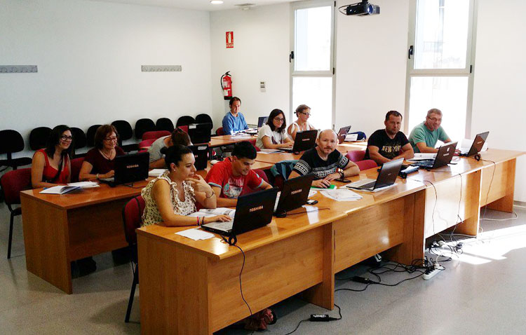 Comienzan los cursos de nuevas tecnologías de la Junta de Andalucía