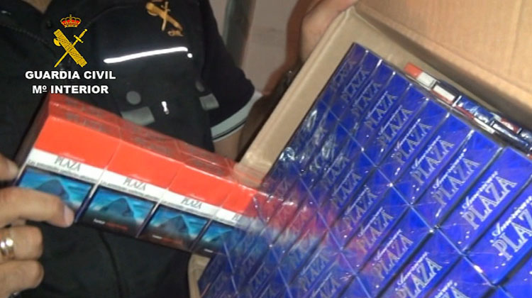 Detenidos en Utrera tres miembros de una organización dedicada al contrabando de tabaco (VÍDEO)