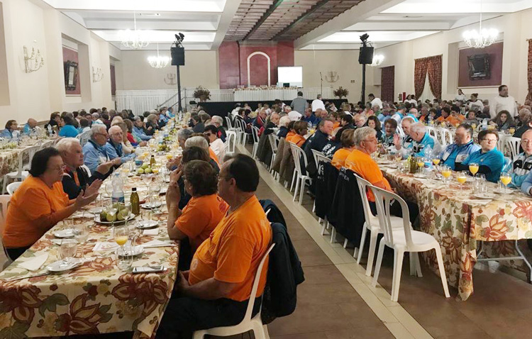 Cuatro centenares de pacientes cardíacos de una decena de pueblos de la provincia celebran en Utrera el Día del Corazón