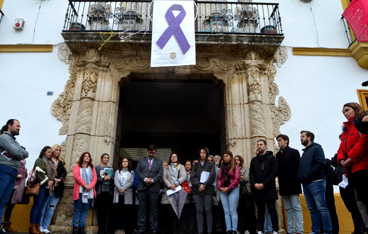 Casi un centenar de mujeres de Utrera tienen órdenes de alejamiento por violencia de género